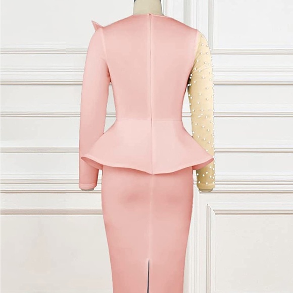 Peplum dress with pearls - Picture 2 of 8